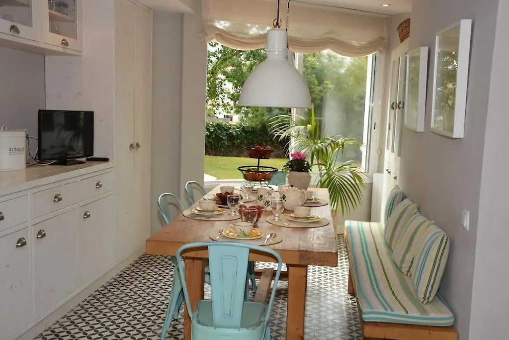 Villa Abu Lita 3 Minutos Andando Playa Renovada Piscina Y Jardin Xxl Autentico Lujo Sitges
