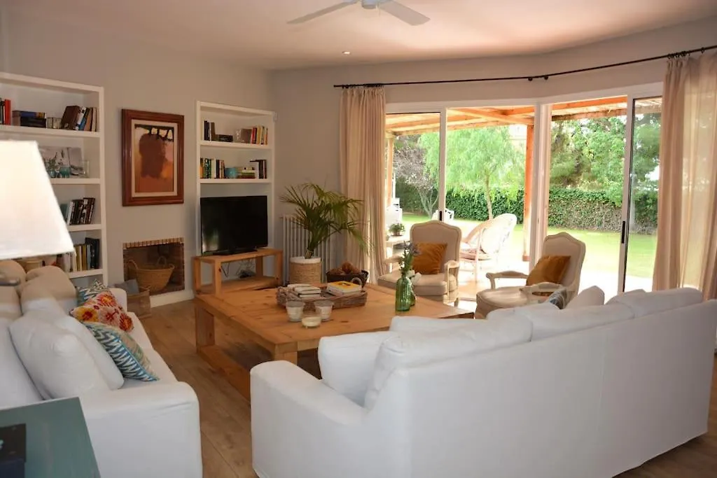 Villa Abu Lita 3 Minutos Andando Playa Renovada Piscina Y Jardin Xxl Autentico Lujo Sitges